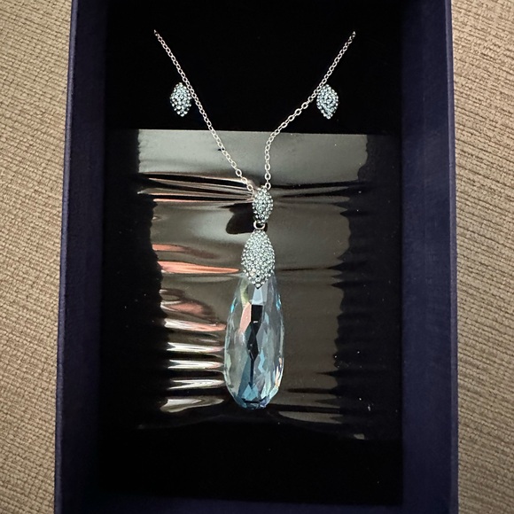 Swarovski Silver Necklace with Blue Crystal Pendant XMas gift